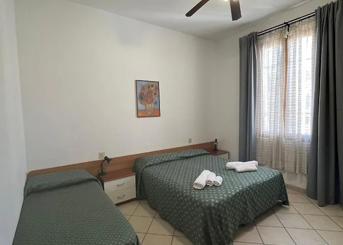 Ξενοδοχείο Rosa 3*